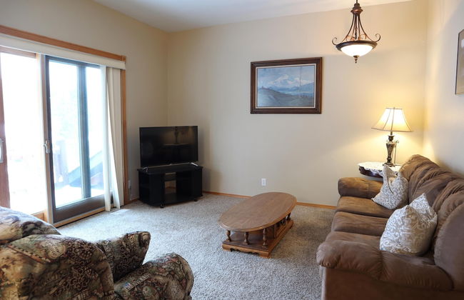 Inn on Bigfork Bay Loft 2 Bedroom - Photo 8