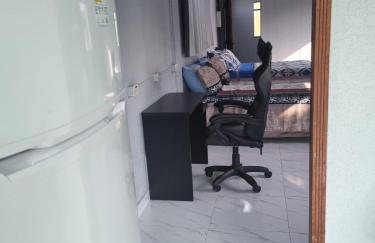 Stúdio andar superior, próximo ao hotel Rafain Palace - Foto 28