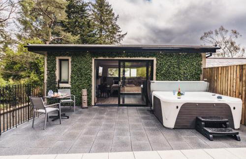 Luxury studio with HOT TUB and Stunning Gardens - Foto 1