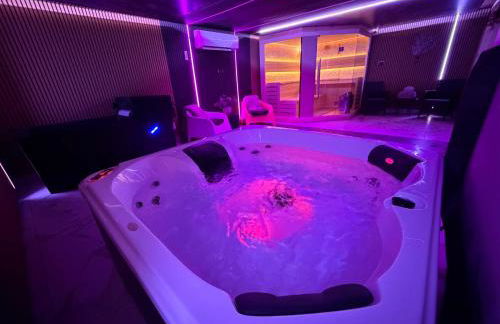 The Bungalow by The Garden Spa Stays, 4 bed, Sauna - Hot Tub - Ice Bath - Foto 22