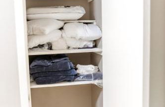 Rest Easy Retreat - 2BR Near SHSU - Pool - WiFi - Free Parking - Foto 74