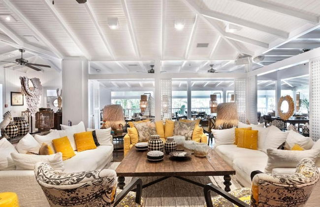 Impeccable 1-bed Cottage - Photo 2