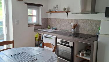 Cabanon provençal en pierre entouré de lavandes - Foto 5