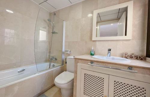 Casa Mila Roda Sleeps 4 with Pool - Foto 20