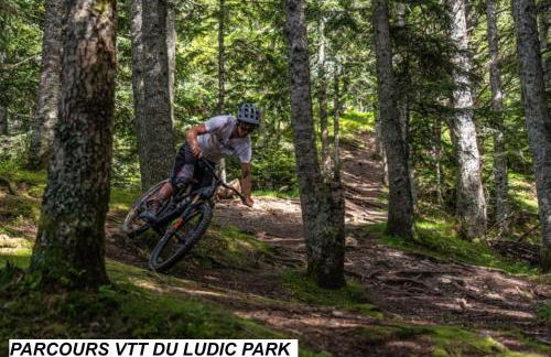 Deux bergeries individuelles rénovées 4x4 et chaînes recommandés par temps de neige, à 2km des remontées mécaniques - Foto 28