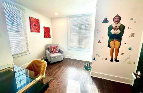 Holly Jolly Historic Home Where Its Always XMAS - Foto 54