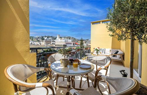 Luxurious penthouse, 2 bedroom suites, 3 spacious terraces, gorgeous views of mountains and sea, - Foto 15