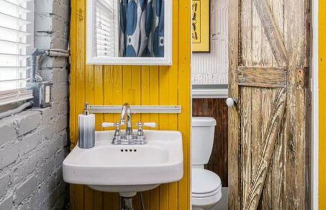 Elegant Edgy Loft on Historic Alley Parking - Foto 29