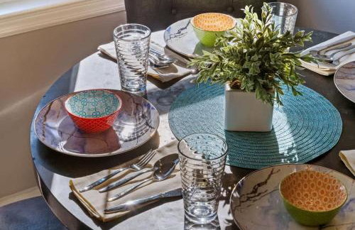 3BR Home 2 Baths Bonus Room, Minutes to NYC - Photo 11