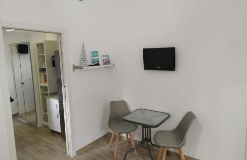 Altozano Room II, Estudió centro de Málaga Gayfriendly, Wi-Fi gratis - Photo 6