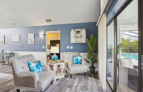 Luxurious Florida Home with Pool and Canal Access - Foto 8