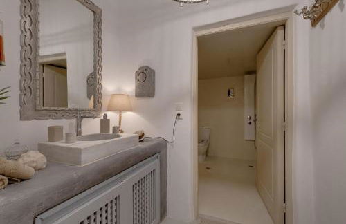 Rock Villas Santorini - Villa Legend Castle View Jacuzzi 130 sq m up to 7 Guests - Foto 57