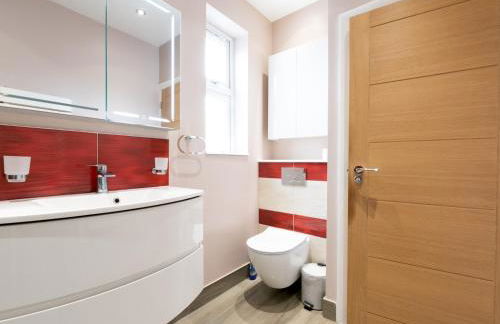 4 Bed house Parking 5 mins Sidcup Station - Pass the Keys - Foto 37