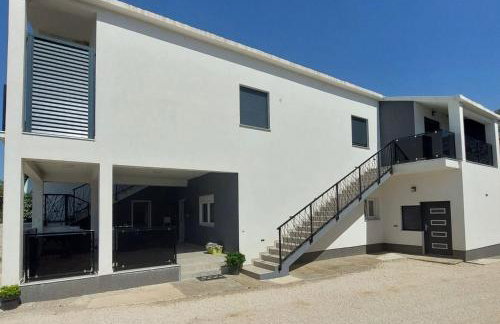 Apartmani Karla Paklenica - Foto 42