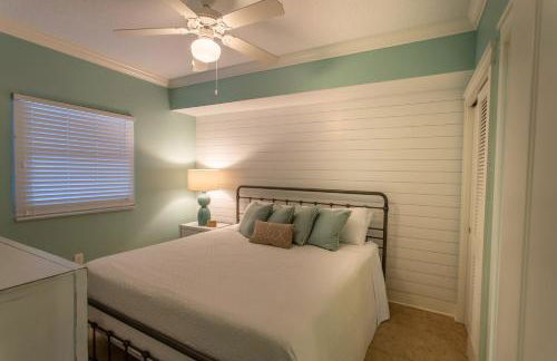 Waterscape C605 - Top Floor Beach Views - Free Beach Service - Interior Facing! - Foto 15