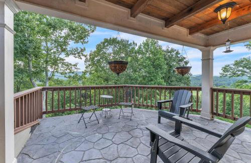 The Retreat at Wildwood - Hot Tub Theater & Deck - Foto 41