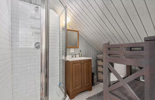 Private Condo w Ocean Views Next to Beach - Photo 12