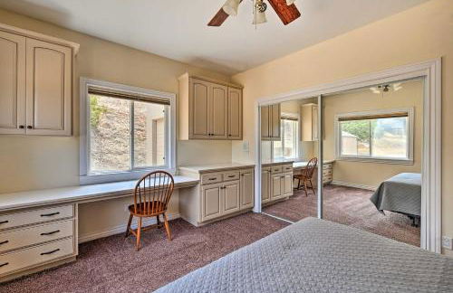 Luxe Vista Getaway with Private Pool and Hot Tub! - Foto 28