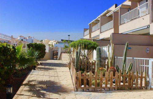 Sunny Ocean View Apartment - Foto 24