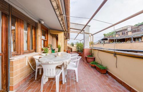 The Elegant Penthouse - Ampio Attico con Posto Auto - Foto 33