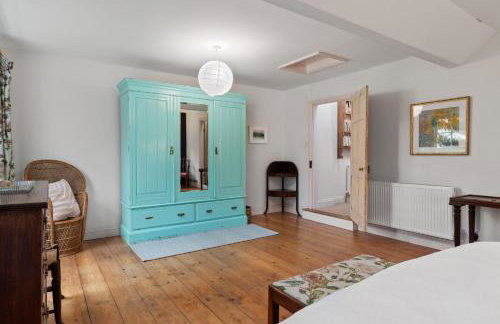 Middlelands - A stunning country house with beautiful gardens in rural Pembrokeshire yet close to coast - Foto 27