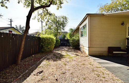 Private Hot Tub - Walk to Pearl - Pet Friendly 3BR - Foto 12
