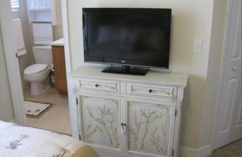 Beautiful New Luxury Townhome with Private Beach and Swimming Pools - Foto 25