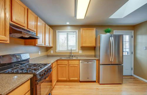 Gather Family! Home with Fenced Yard in Wheat Ridge - Foto 11