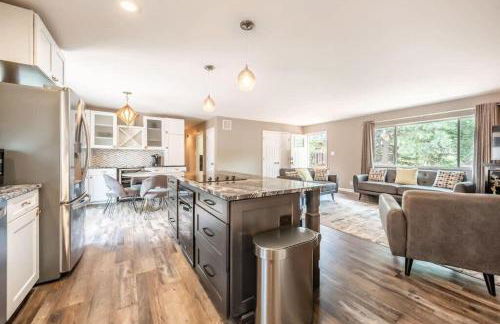 Flagstone Hall! Family Home w Scenic Views - Foto 2