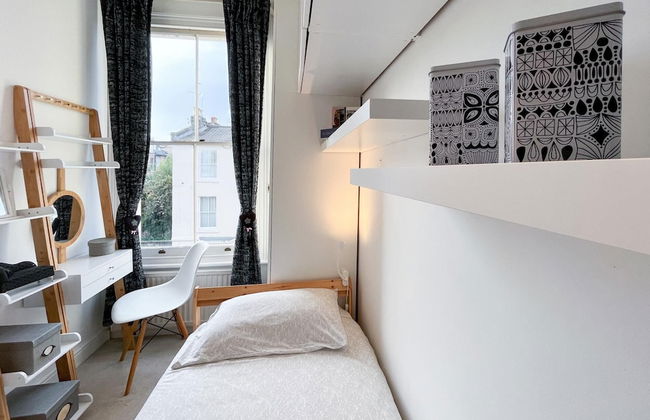 Beautiful 3BD Flat in Archway London - Photo 5