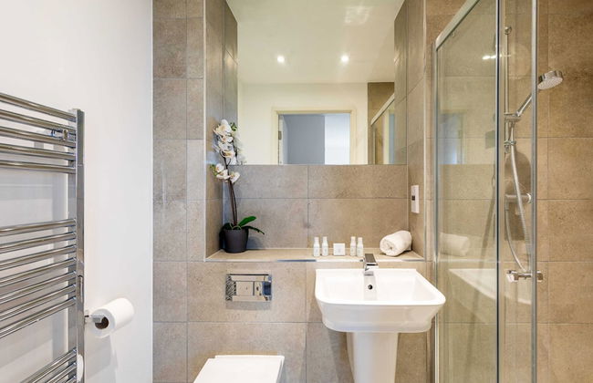 Stunning Brentford Penthouse - Foto 16