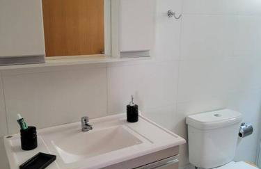 Apto 1o andar novo 2 Dorm - próximo ao centro - Foto 28