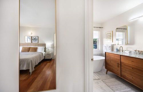 Kirkland Elegant 4B 2 5B Family Retreat with Designer Decor - Photo 20