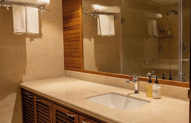 Rosastays Panjim Goa - Photo 37