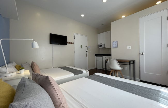 Hotel and the City-Midtown - Photo 56