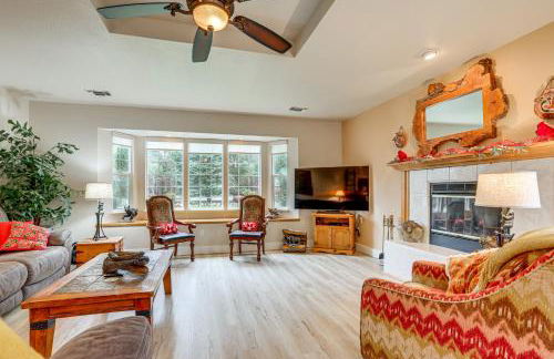 Hot Tub and Huge Patio Home 5 Mi to Old Town Auburn - Foto 6