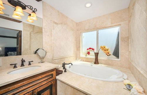 3 Bedroom Luxury Home Steps to Balboa Fun Zone - Foto 20