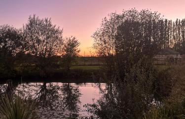 Woodlands Luxury Lake Log Cabin - Vetiver Villa - Foto 7