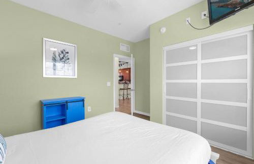 Condo with Private Patio - Near Disney's Animal Kingdom - Foto 43