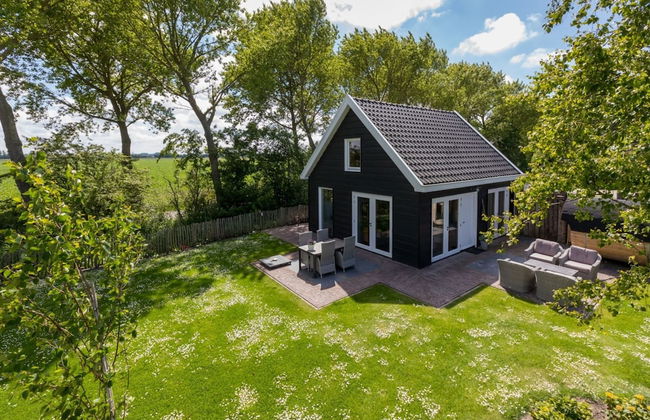 Holiday Home in Vrouwenpolder With Garden - Photo 3