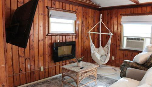 Lake Huron Lady of the Lake Cabin w HotTub, Sauna - Foto 5