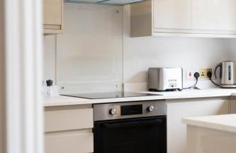 Eagleside Apartments, Luxury 2-Bedroom Apartment Near Gleneagles, Sleeps 4 - Foto 13