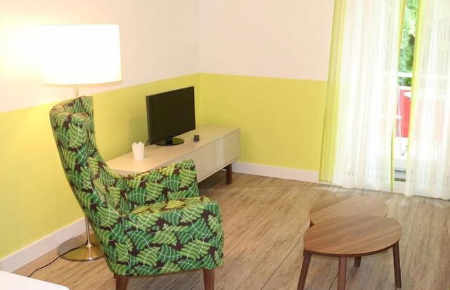 Travel Apartments - Photo 17