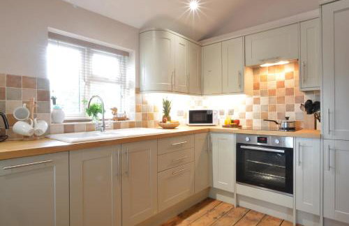 1 Tunns Cottages, Rushmere, nr Beccles - Foto 3