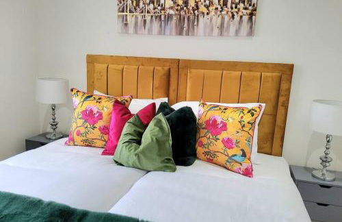 Three Bedrooms House By Sensational Stay Short Lets & Serviced Accommodation With Free Parking & Wi-fi - Foto 5