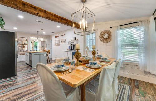 Walk to Boat Ramp Newly Remodeled Seadrift Home! - Foto 9