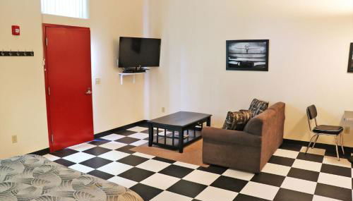 Brunswick Studio 102 - Photo 2