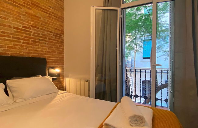 Cosy Urban Oasis 1BD in Poble Sec By Myrentalhost - Photo 8