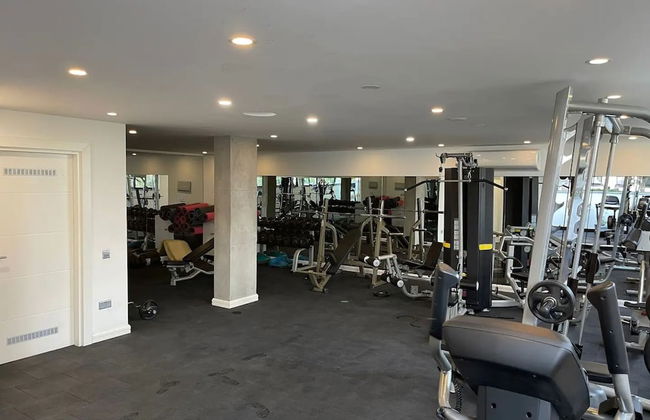 Elegant Two-bedroom Apartment in Upscale Surroundings - Foto 17