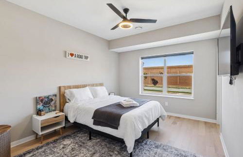 Family Fun Near Cedar Point - Rooftop Lake Views - Photo 15